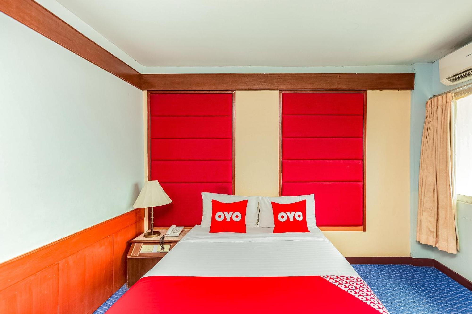 Oyo441塔拉大酒店 素叻他尼 外观 照片